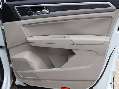 Used 2018 Volkswagen Atlas SE image 9