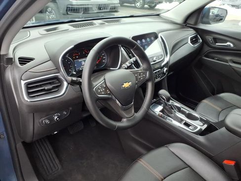Used 2024 Chevrolet Equinox Premier image 12