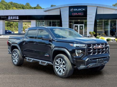 Used 2023 GMC Canyon AT4 AWD/4WD image 1