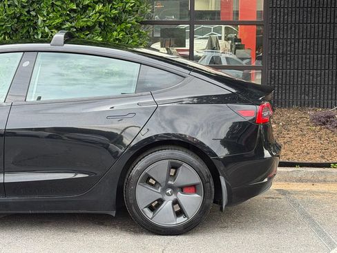 Used 2021 Tesla Model 3 Standard Range Plus RWD image 11