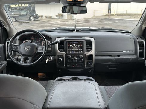 Used 2018 RAM 2500 Big Horn image 19