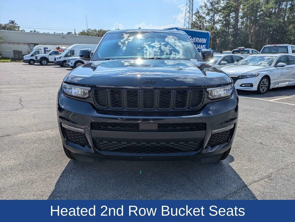 Used 2024 Jeep Grand Cherokee L Limited w/ Black Appearance Package RWD image 10