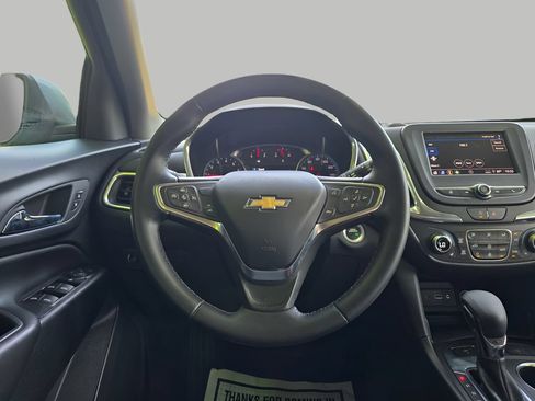 Used 2024 Chevrolet Equinox LT AWD/4WD image 18