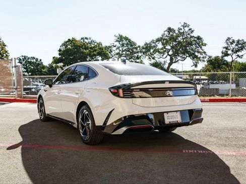 New 2026 Hyundai Sonata SEL FWD image 4