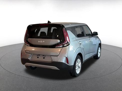 Used 2025 Kia Soul LX w/ LX Technology Package image 14
