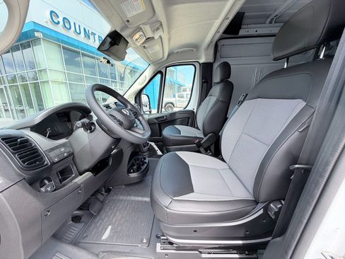Used 2026 RAM ProMaster 2500 w/ Convenience Group FWD image 26