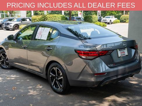 Used 2024 Nissan Sentra SV FWD image 3