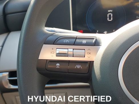 Certified 2025 Hyundai Tucson SE FWD image 14
