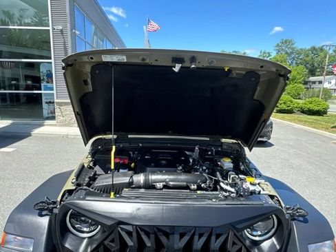 Used 2026 Jeep Wrangler Sport AWD/4WD image 16