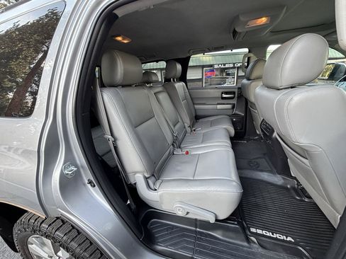 Used 2017 Toyota Sequoia Limited w/ Safety & Convenience Package AWD/4WD image 10
