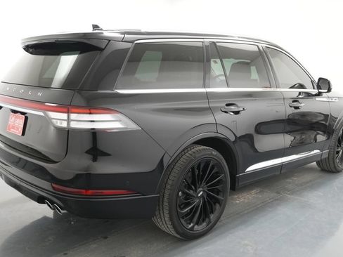 Used 2021 Lincoln Aviator Reserve w/ Equipment Group 210A AWD/4WD image 9