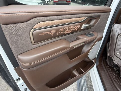 Used 2025 RAM 1500 Limited AWD/4WD image 24