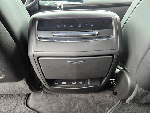 Used 2023 Cadillac Escalade ESV Sport Platinum w/ LPO, ONYX Package AWD/4WD image 11