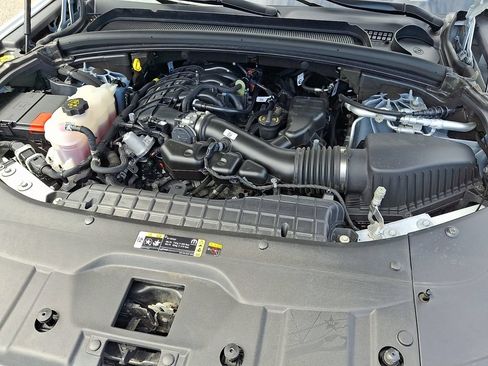 Certified 2025 Jeep Grand Cherokee Laredo AWD/4WD image 26