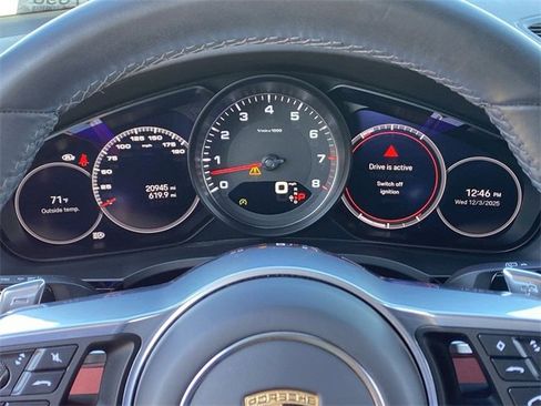 Used 2023 Porsche Cayenne S Platinum w/ Premium Package Plus image 25