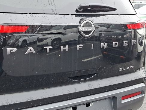 New 2026 Nissan Pathfinder SL w/ SL Premium Package image 14