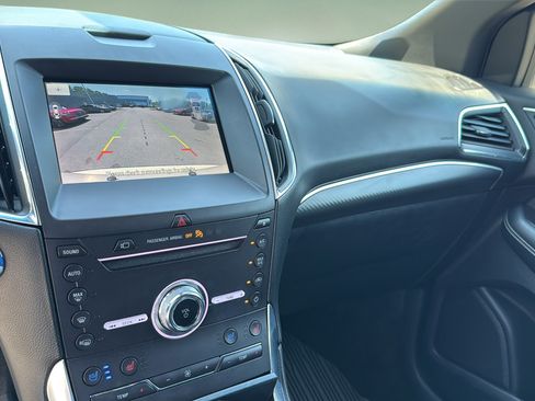 Used 2019 Ford Edge ST w/ Equipment Group 401A AWD/4WD image 32