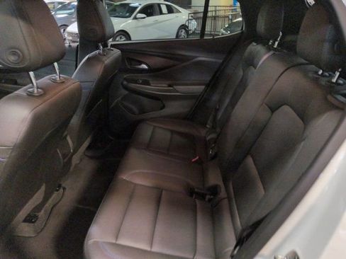 Used 2025 Buick Envista Sport Touring w/ Convenience I Package FWD image 13