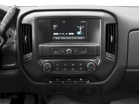 Used 2018 Chevrolet Silverado 2500 W/T AWD/4WD image 14
