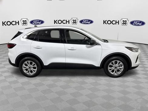 Used 2023 Ford Escape Active image 9