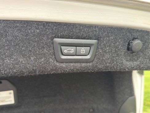 Used 2023 BMW 540i xDrive AWD/4WD image 35