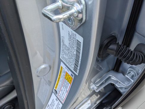 Used 2025 Honda Accord EX-L image 42