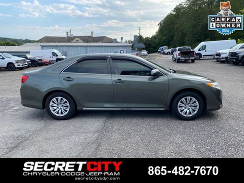 Used 2014 Toyota Camry LE FWD image 4