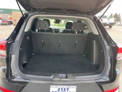 Used 2021 Chevrolet TrailBlazer LT AWD/4WD image 36