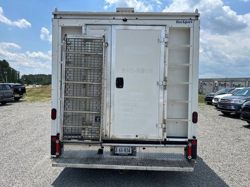 Used 2019 Ford E-350 and Econoline 350 Super Duty w/ Power Windows & Locks Group RWD image 8