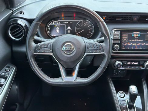 Used 2020 Nissan Kicks SR w/ SR Premium Package FWD image 13