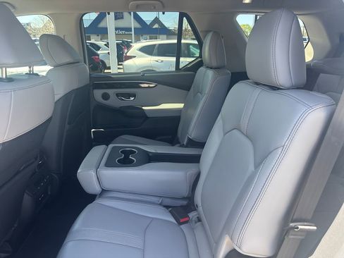 Used 2024 Honda Pilot EX-L image 28