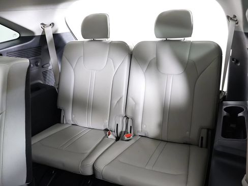 Used 2023 Kia Sorento S w/ Panoramic Sunroof Package FWD image 36