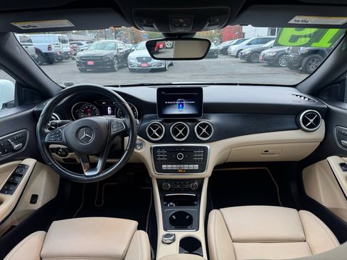 Used 2019 Mercedes-Benz CLA 250 image 9