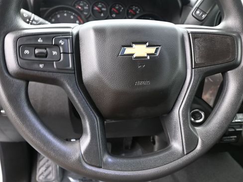 Used 2025 Chevrolet Silverado 2500 Custom w/ Custom Value Package image 28