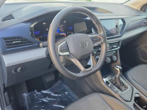 Used 2023 Volkswagen Taos SE image 10