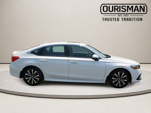 Used 2023 Honda Civic EX image 10