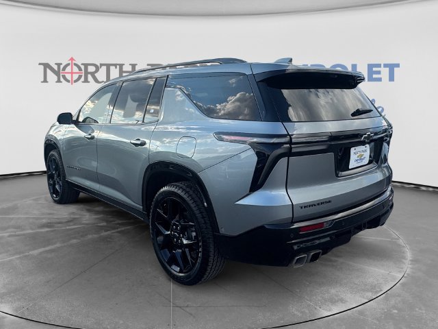 Used 2025 Chevrolet Traverse RS FWD image 3
