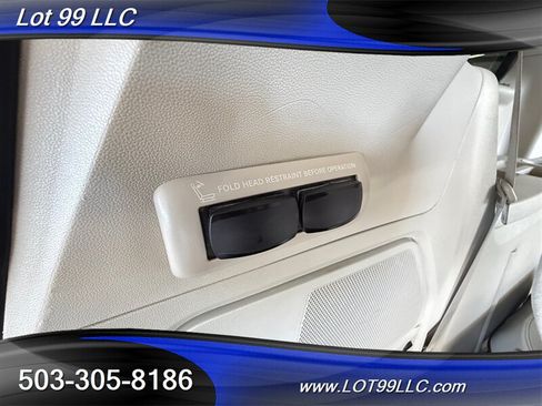 Used 2013 Chrysler Town & Country Limited w/ Luxury Group FWD image 56