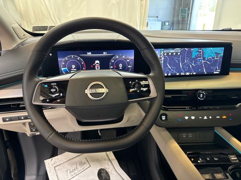 Certified 2025 Nissan Murano SL w/ Cargo Package AWD/4WD image 3