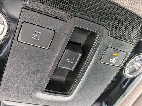 Used 2022 Kia Sorento S w/ Panoramic Sunroof Package AWD/4WD image 21