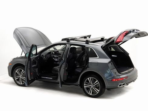 Used 2020 Audi Q5 e Premium Plus image 29