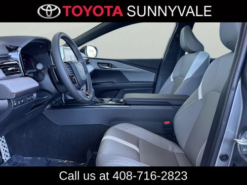Used 2026 Toyota Camry SE w/ Convenience Package FWD image 14