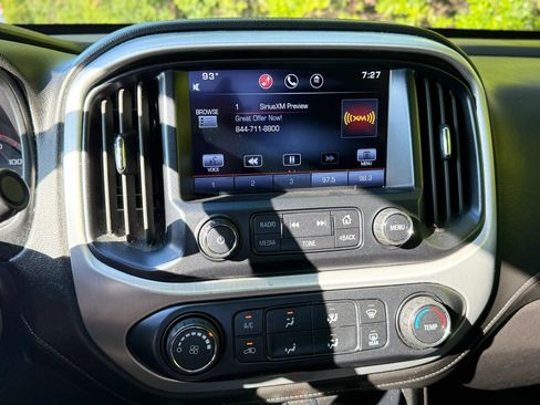 Used 2015 GMC Canyon SLE RWD image 32