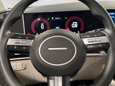 Used 2025 Hyundai Tucson SEL image 21