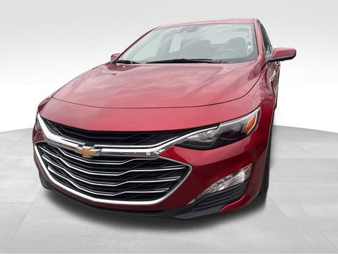 Certified 2025 Chevrolet Malibu LT image 3