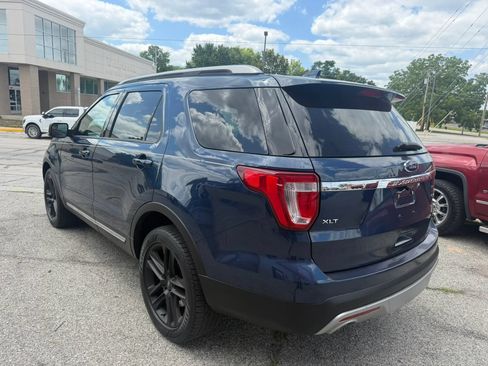 Used 2016 Ford Explorer XLT w/ Equipment Group 202A AWD/4WD image 6