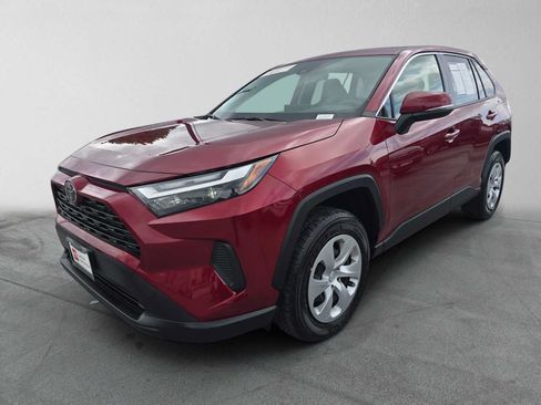 Certified 2025 Toyota RAV4 LE AWD/4WD image 7