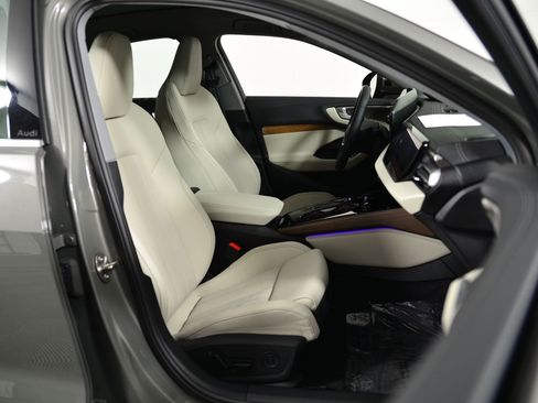 Used 2025 Audi A5 2.0T Prestige w/ 19" Wheel Package image 18