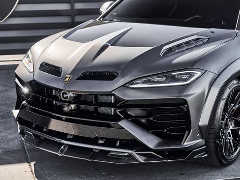 Used 2025 Lamborghini Urus Performante AWD/4WD image 6