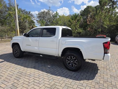 Used 2023 Toyota Tacoma SR5 w/ Technology Package image 9